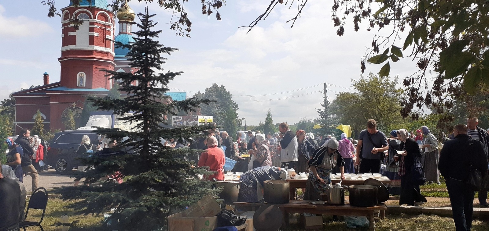 В преддверии Дня памяти Святителя Тихона Задонского Крестный ход отправился из г. Липецка в г. Задонск