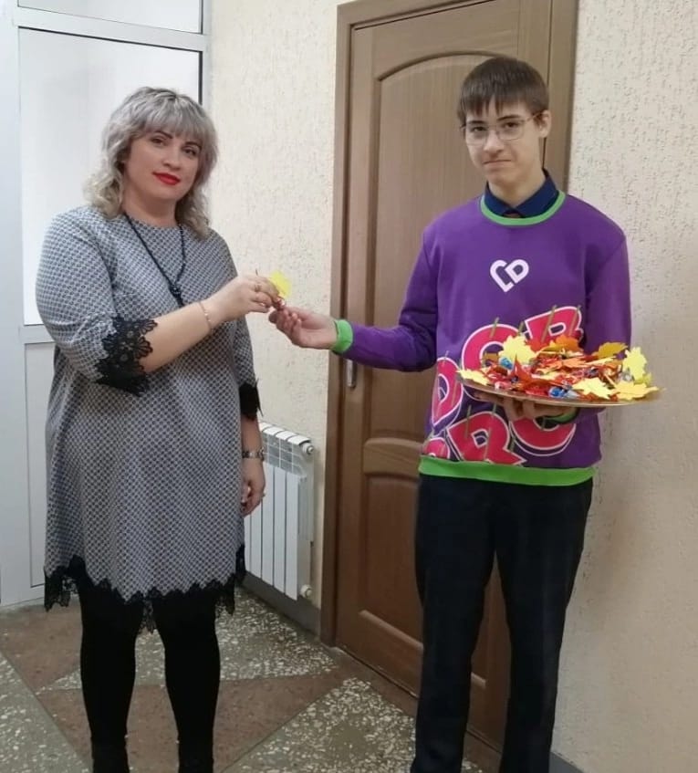 6 октября в с. Волово прошло праздничное мероприятие и торжественная церемония награждения учителей Воловского района