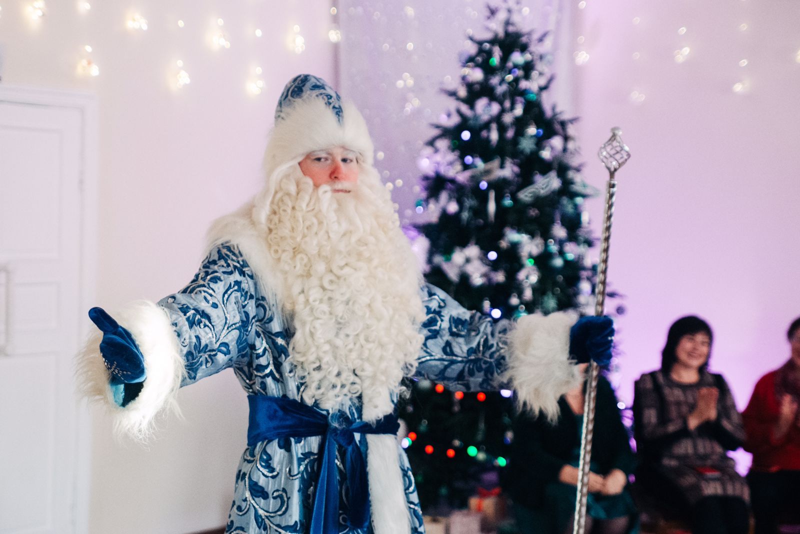 По сложившейся традиции женсовет города Ельца вот уже в четвертый раз организовал Рождественскую елку добра