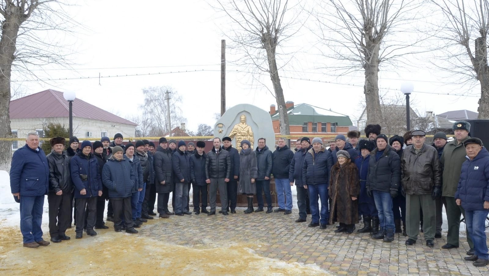 В Добринке в честь 35-й годовщины со дня вывода советских войск из Афганистана провели митинг
