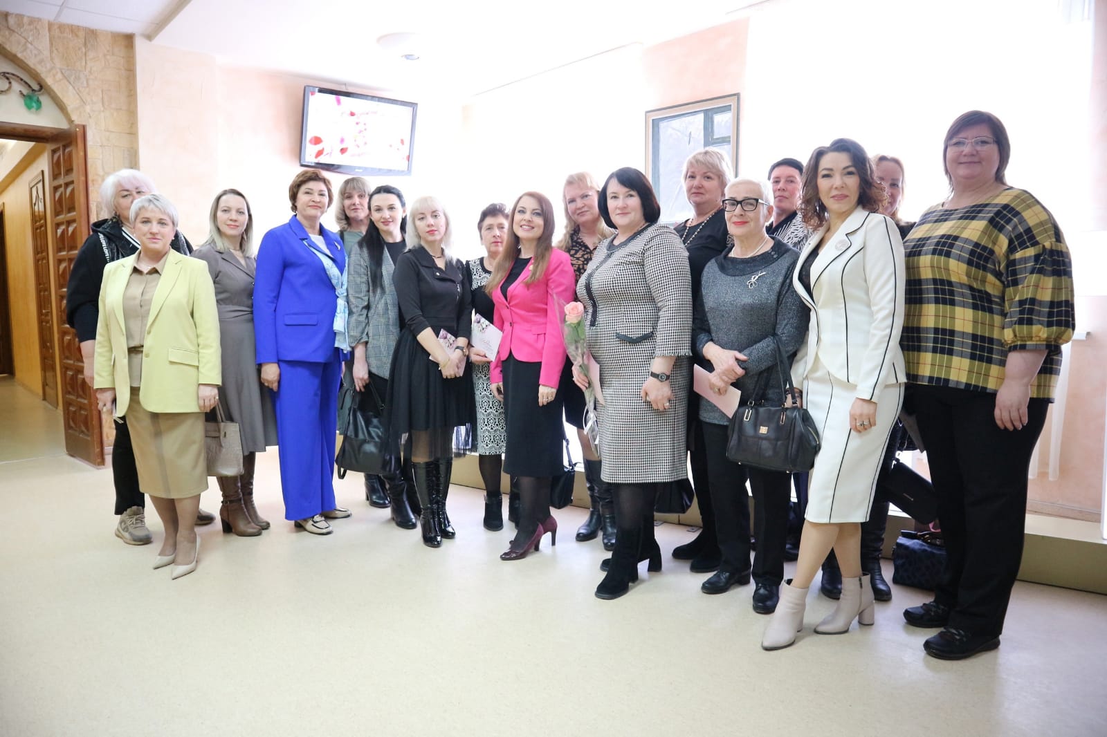 Торжественный прием губернатора Липецкой области Игоря  Георгиевича Артамонова в преддверии Международного женского дня состоялся в Областном центре культуры