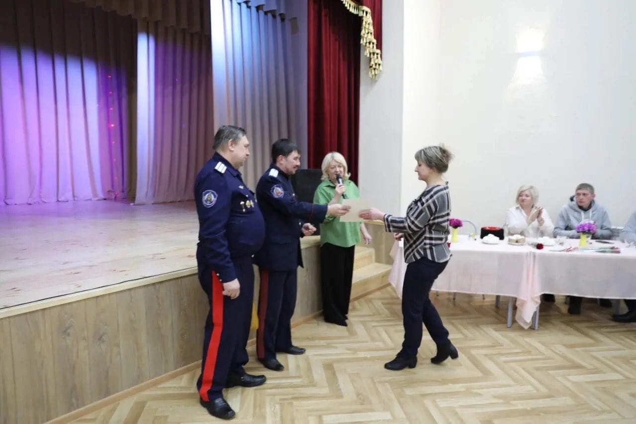В Городском Доме культуры Данкова прошла встреча с семьями мобилизованных участников СВО