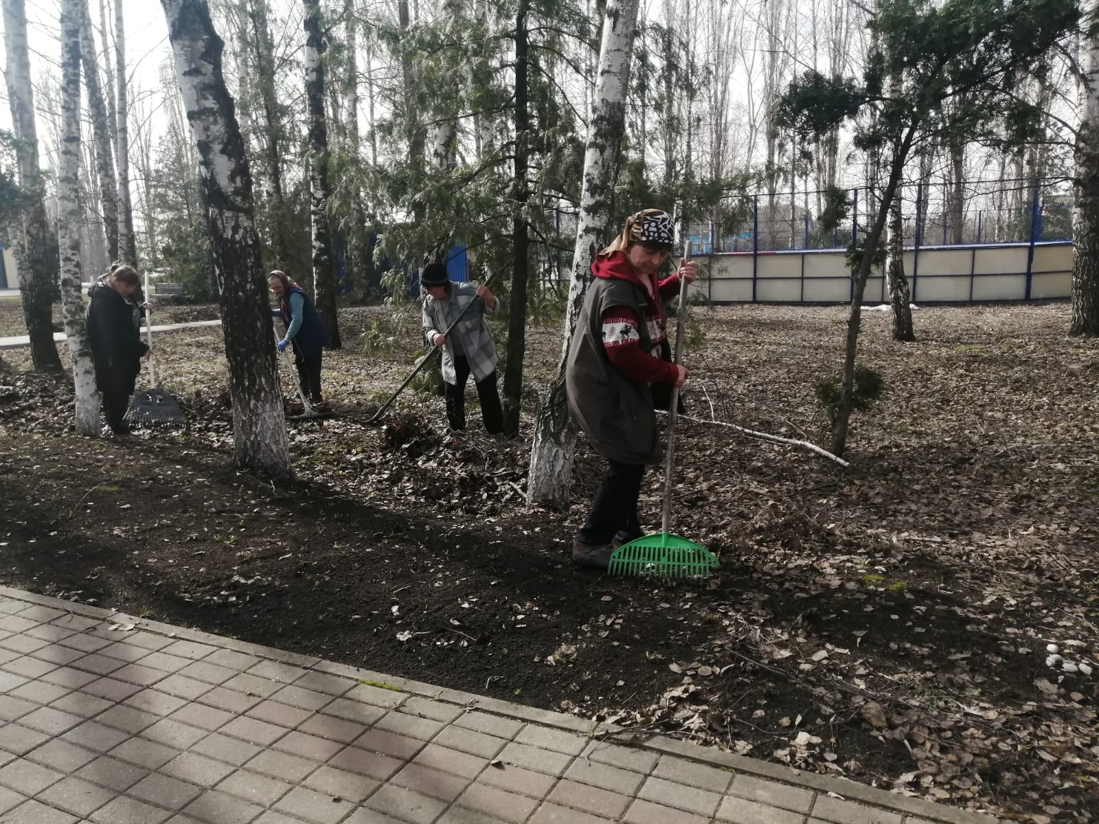Сегодня в сельском поселении состоялся первый весенний субботник