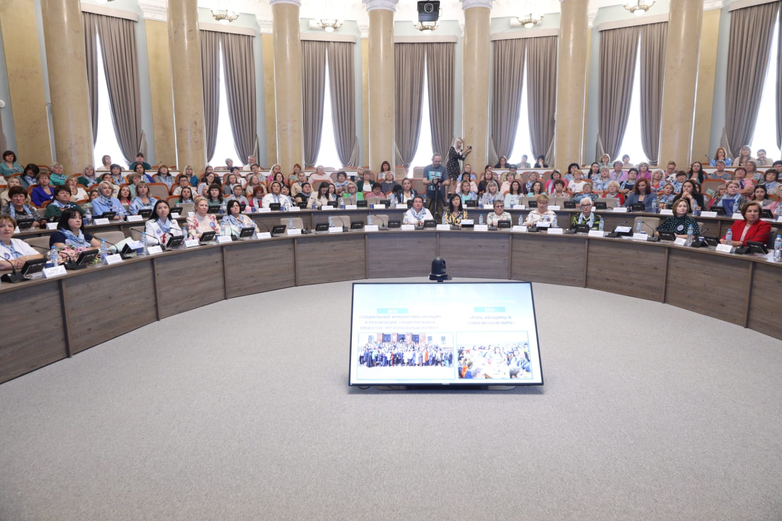 По всей стране прошла волна отчетно-выборных конференций региональных отделений Союза женщин России