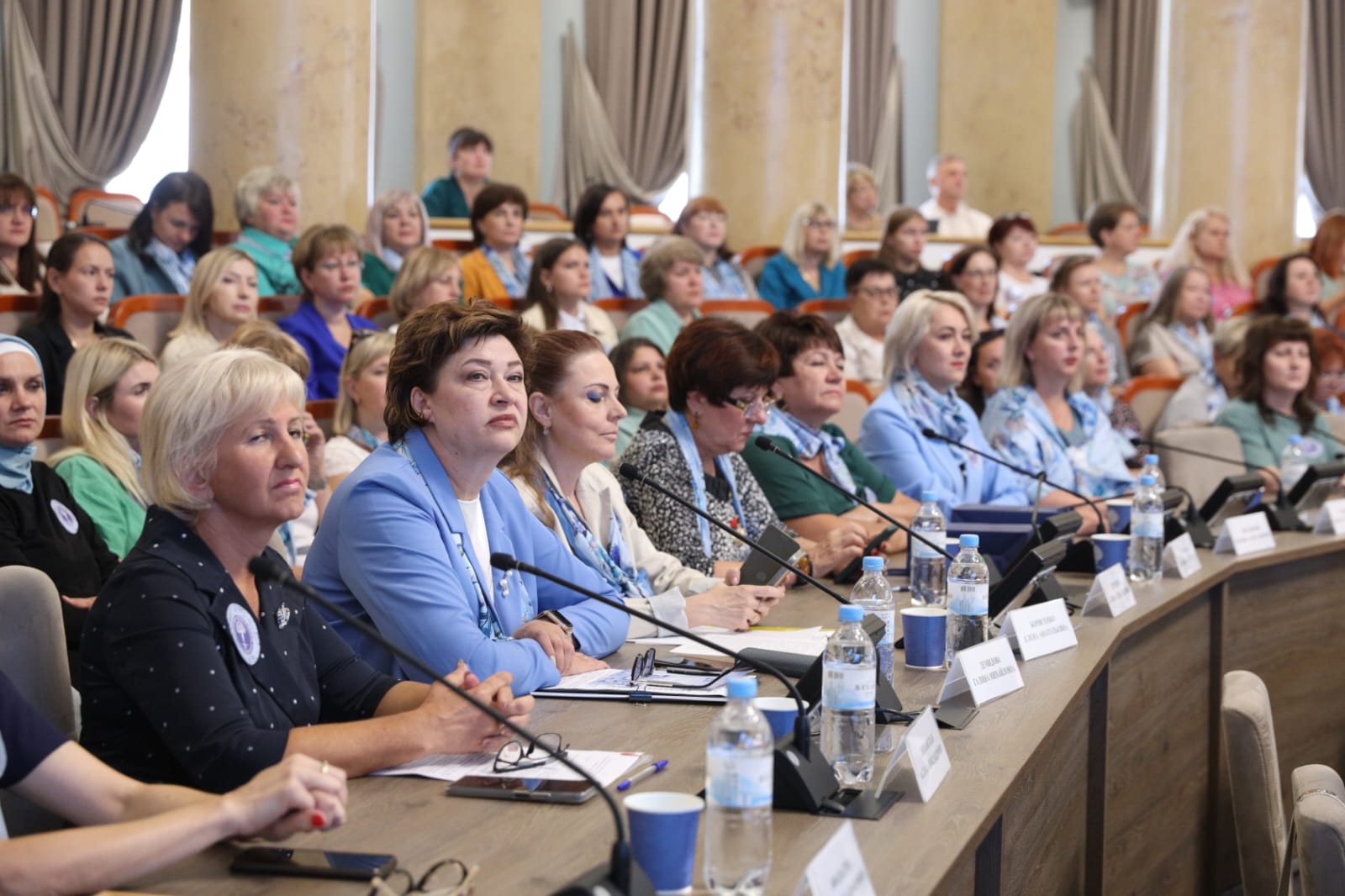 По всей стране прошла волна отчетно-выборных конференций региональных отделений Союза женщин России