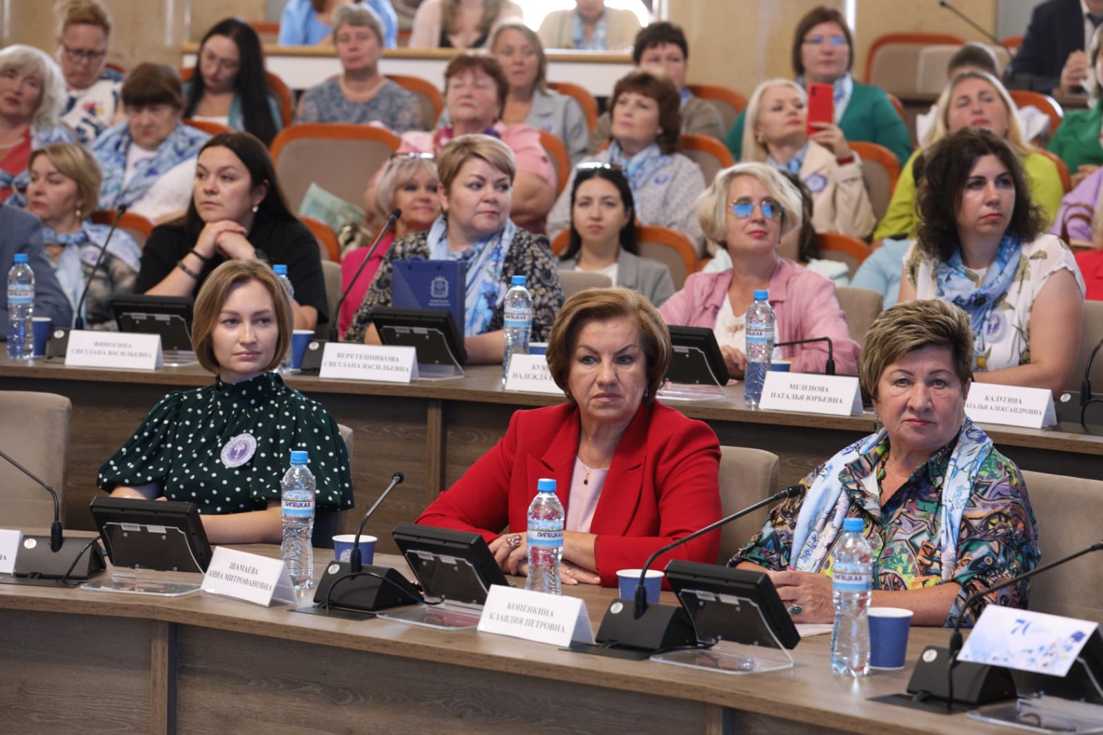 По всей стране прошла волна отчетно-выборных конференций региональных отделений Союза женщин России