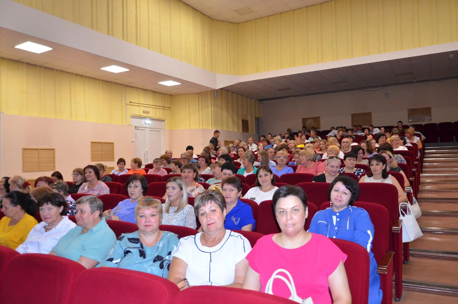 28 августа 2024 года в Добринском районе прошла муниципальная педагогическая конференция