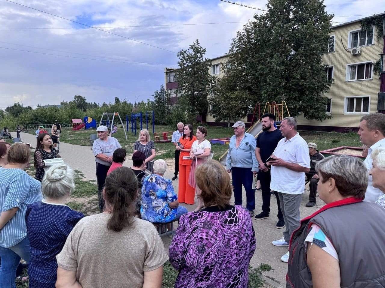 В Липецкой области избирали губернатора и депутатов в районные Сответы депутатов
