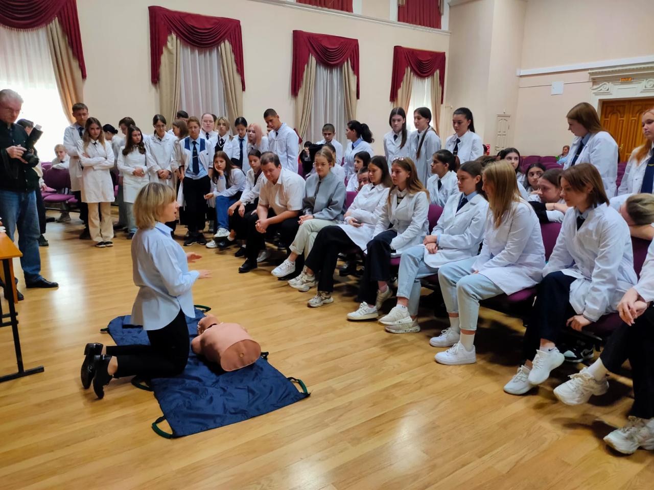 Мы продолжаем проект "Научись спасать жизнь", при поддержке Управления внутренней политики Липецкой области