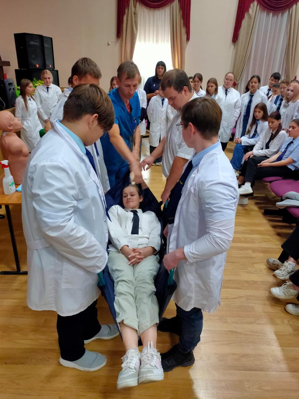 Мы продолжаем проект "Научись спасать жизнь", при поддержке Управления внутренней политики Липецкой области