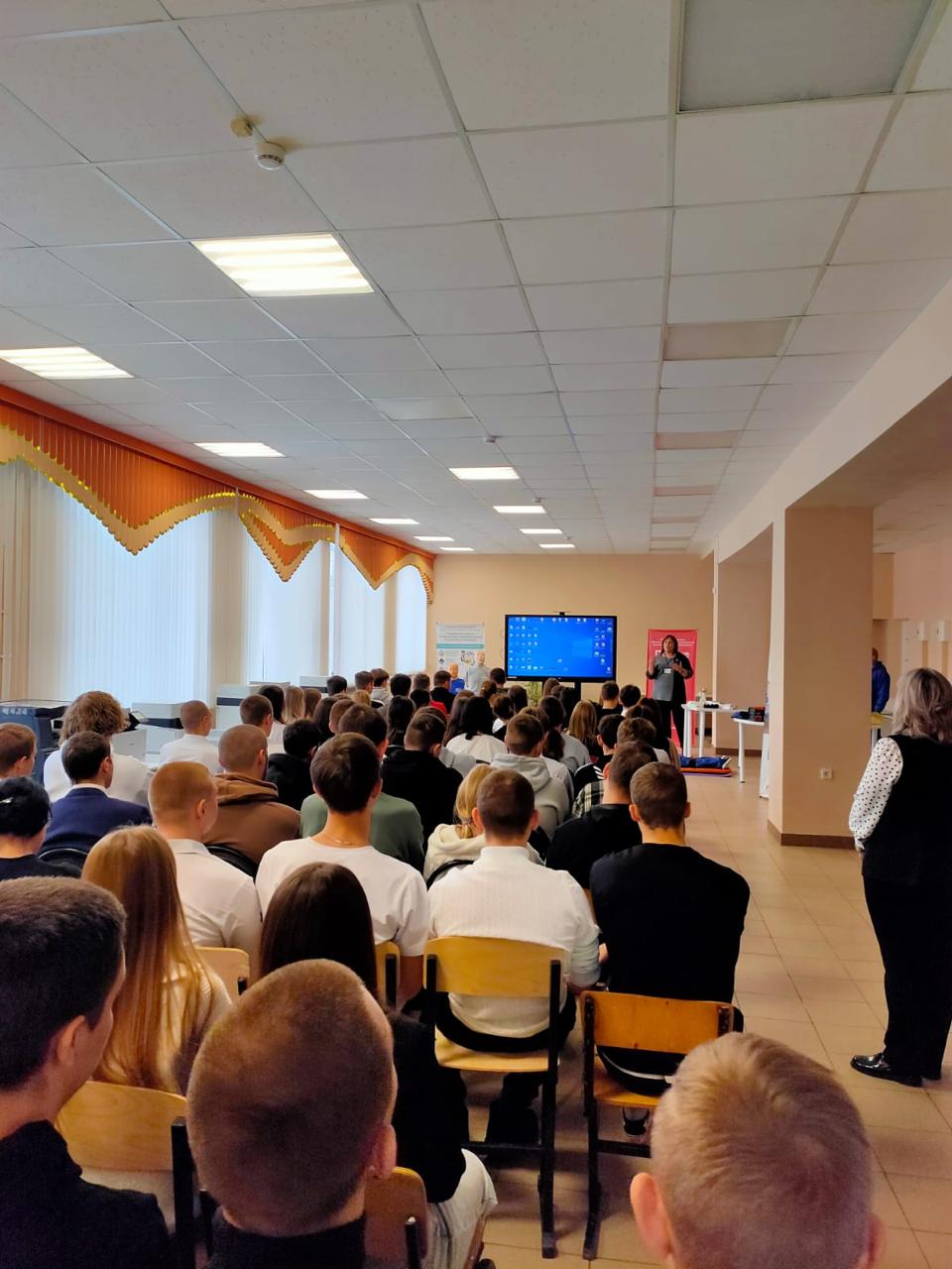 16 декабря 2024 года в Лебедянском техникуме прошло обучающее мероприятие при участии 70 студентов