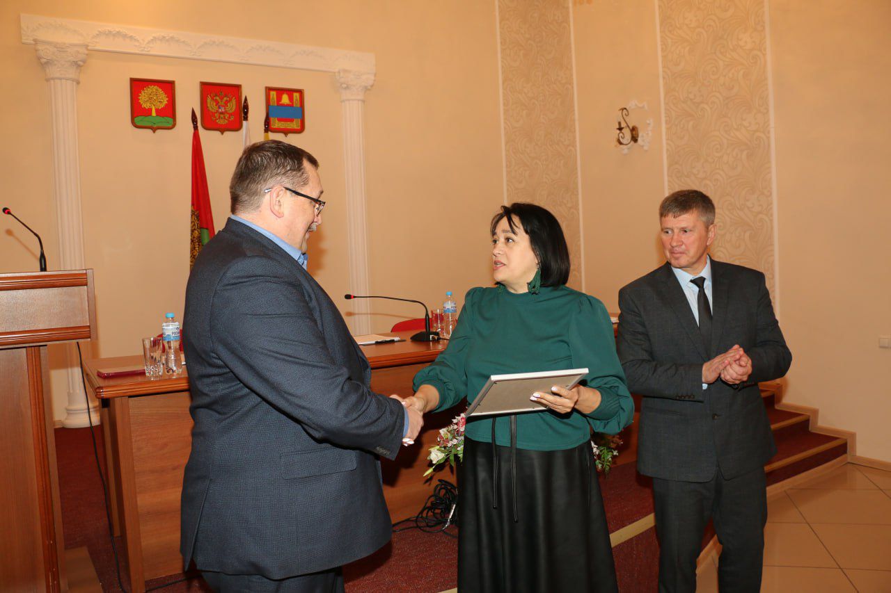 Е.Ф. Лахова поблагодарила главу администрации Хлевенского муниципального района