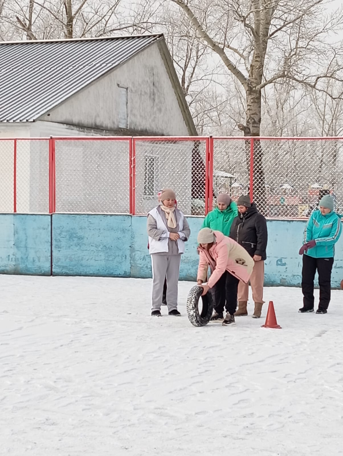 4 января В Воловском муниципальном округе на центральном стадионе состоялся праздник для любителей активного отдыха