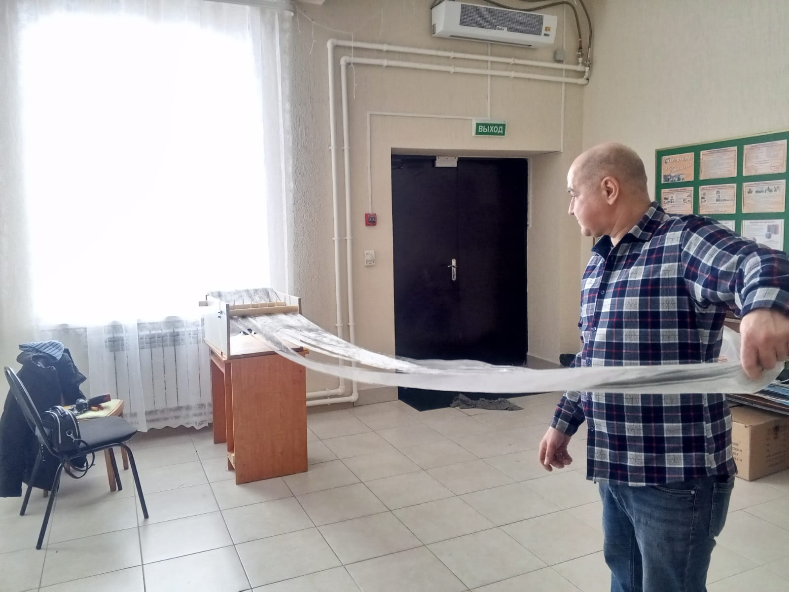 В Усманском районе открылся новый пункт по плетению маскировочных сетей для участников СВО