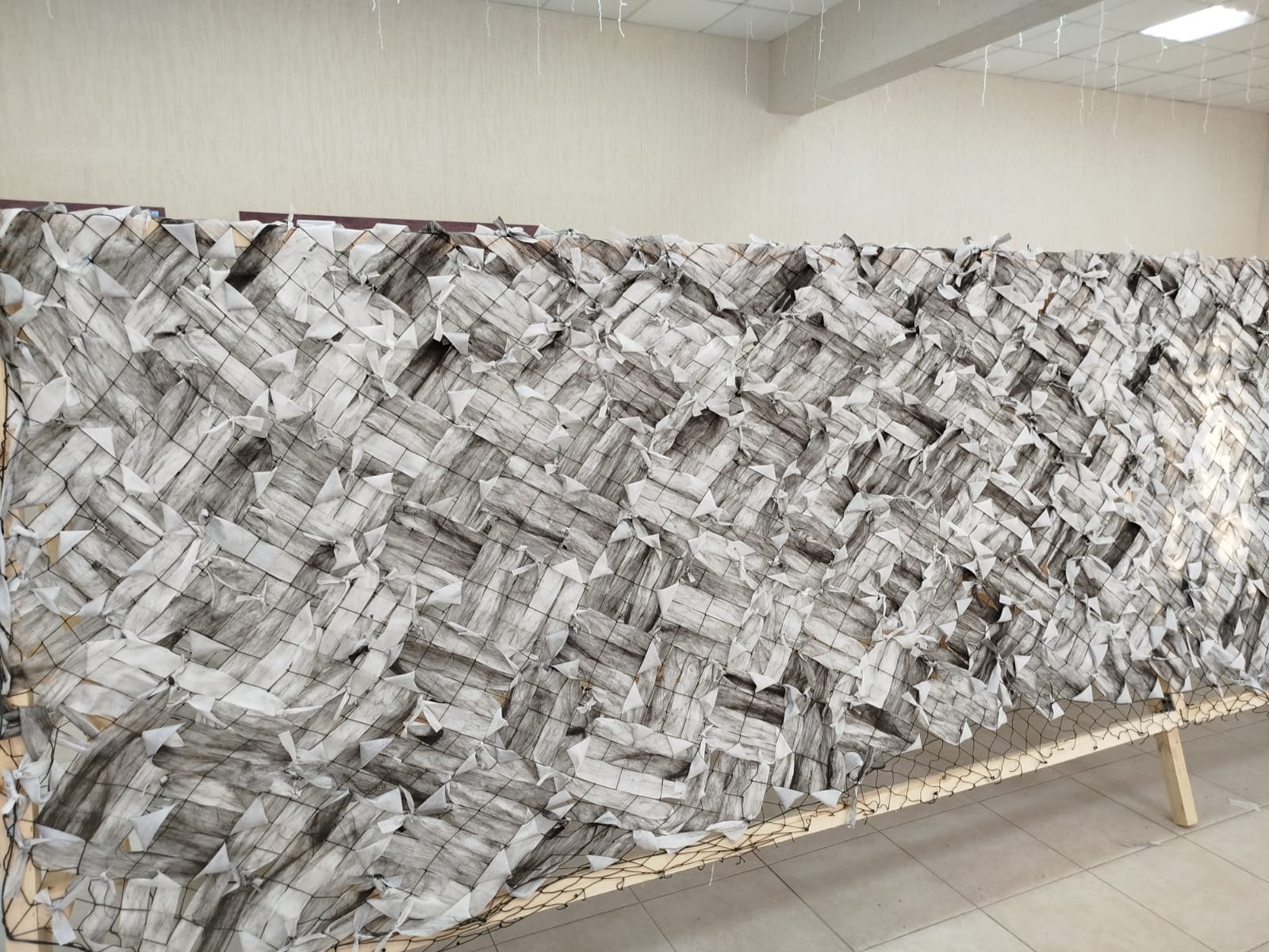 В Усманском районе открылся новый пункт по плетению маскировочных сетей для участников СВО