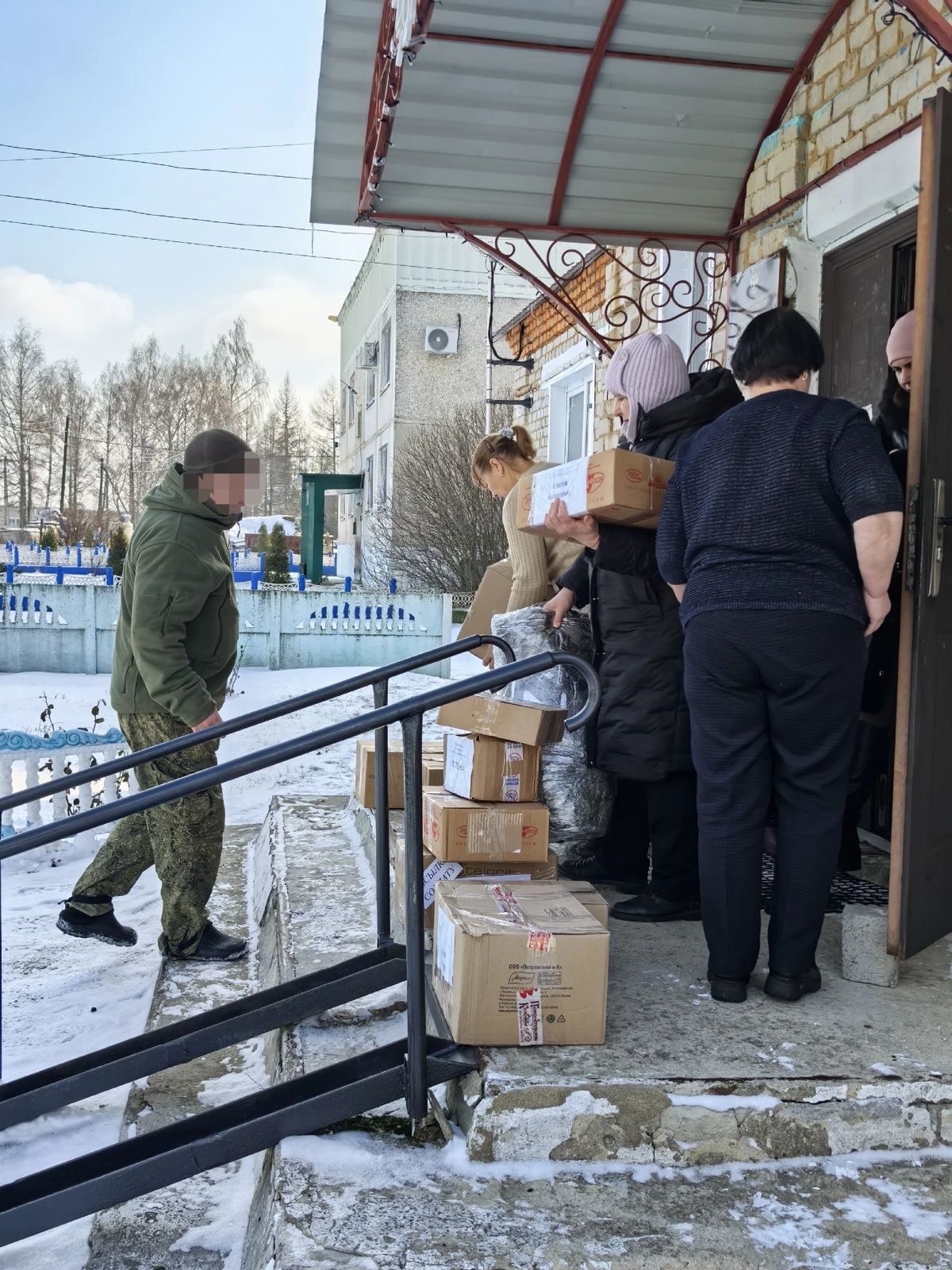 Члены Союза женщин Измалковского округа приняли участие в отправке гуманитарной помощи для бойцов СВО