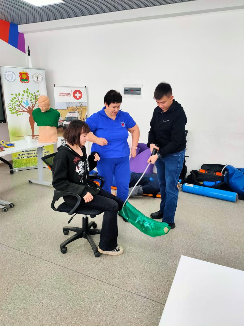 25 февраля в конференц-зале Липецкого металлургического колледжа прошло обучающее мероприятия по оказанию первой помощи