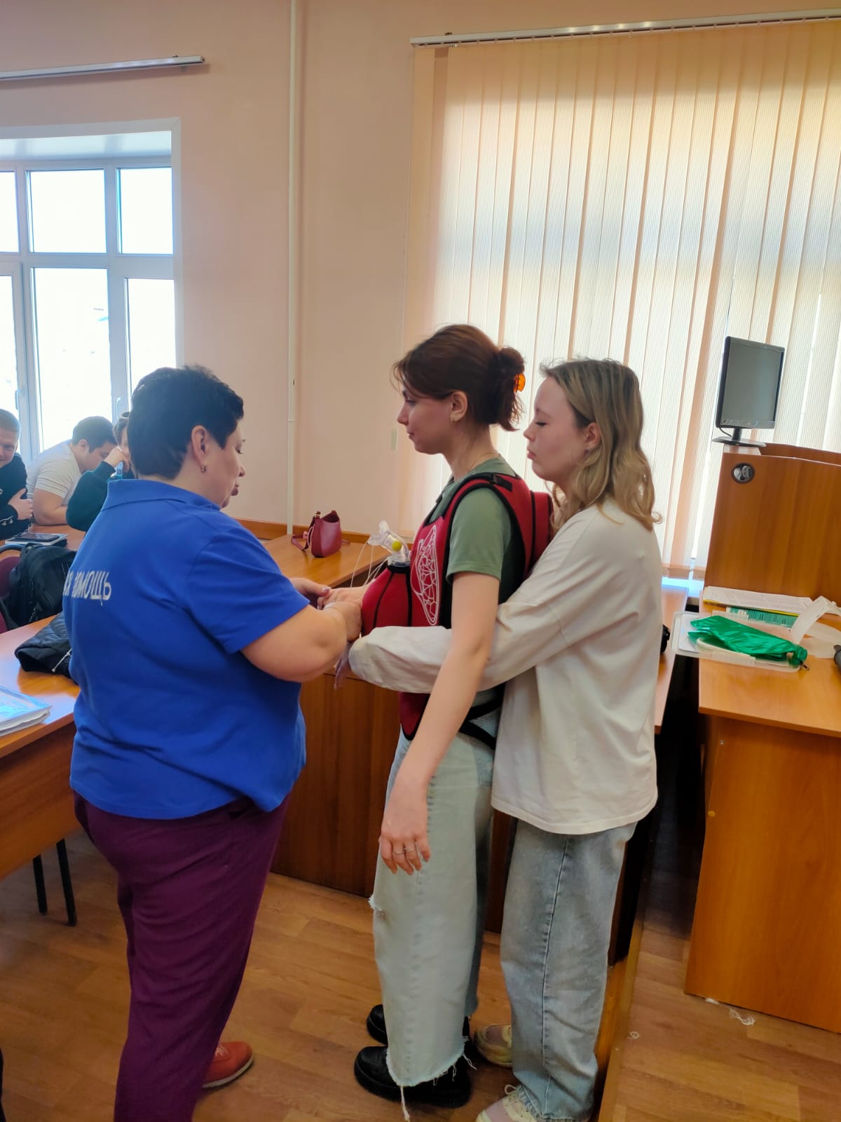 03.04.2025 г. активисты ЛООО «Союз женщин Липецкой области» посетили ещё раз Финансовый университет
