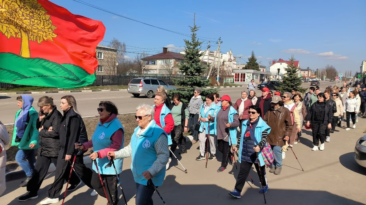 В преддверии Всемирного дня здоровья активистки Союза Женщин России липецкого регионального отделения Краснинкого района присоединились к акции«10 000 шагов к жизни»