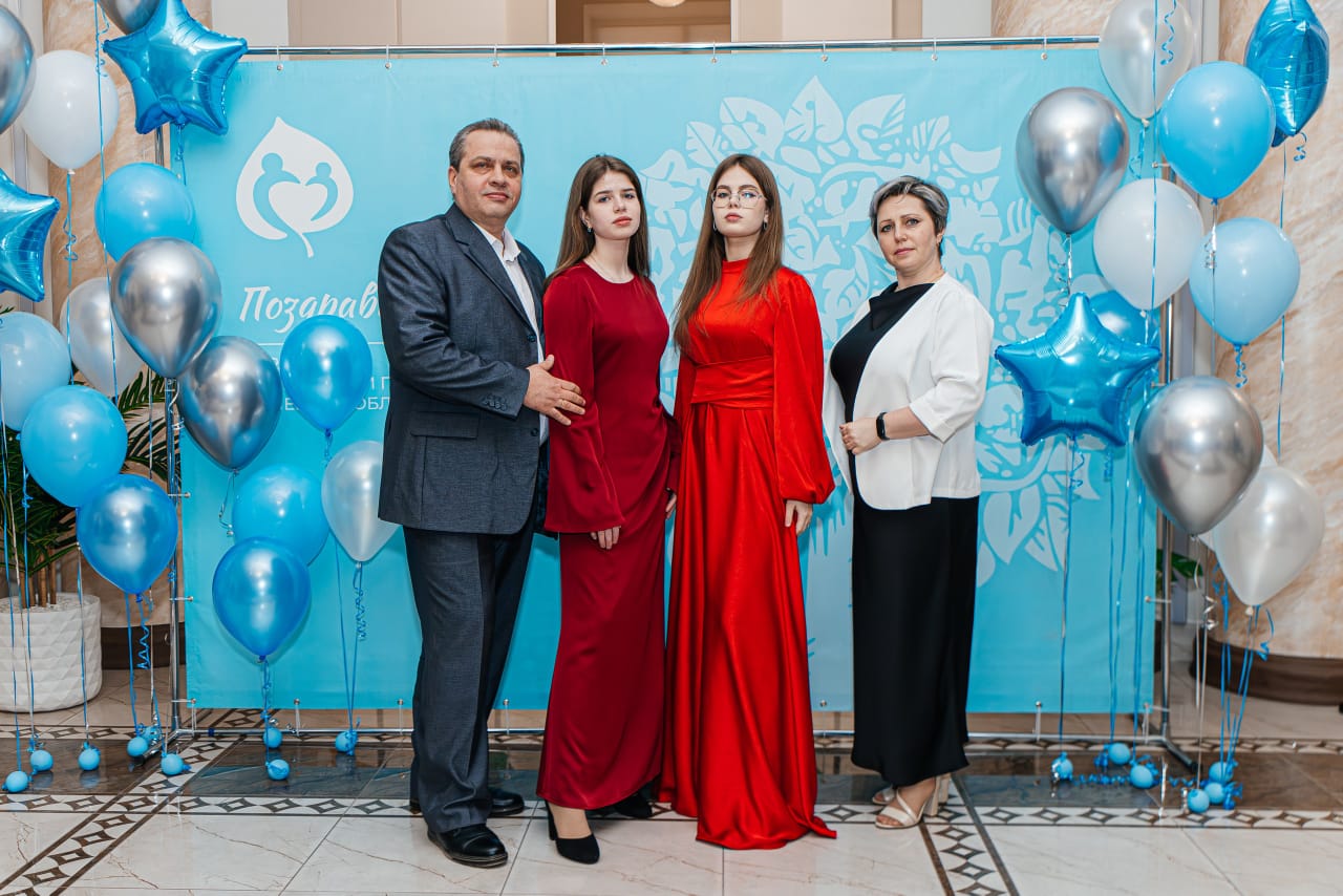 В Правительстве Липецкой области прошло торжественное награждение победителей конкурса «Семья года»