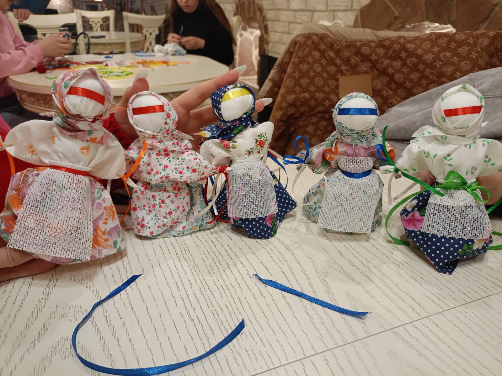 В современном обществе ощущается возрождение интереса к истории русского народа, к его культуре, традициям, обычаям