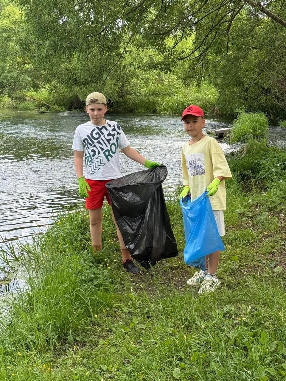 Молодежь «Союза женщин России» Данковского отделения Липецкой области вышла на экологическую тропу