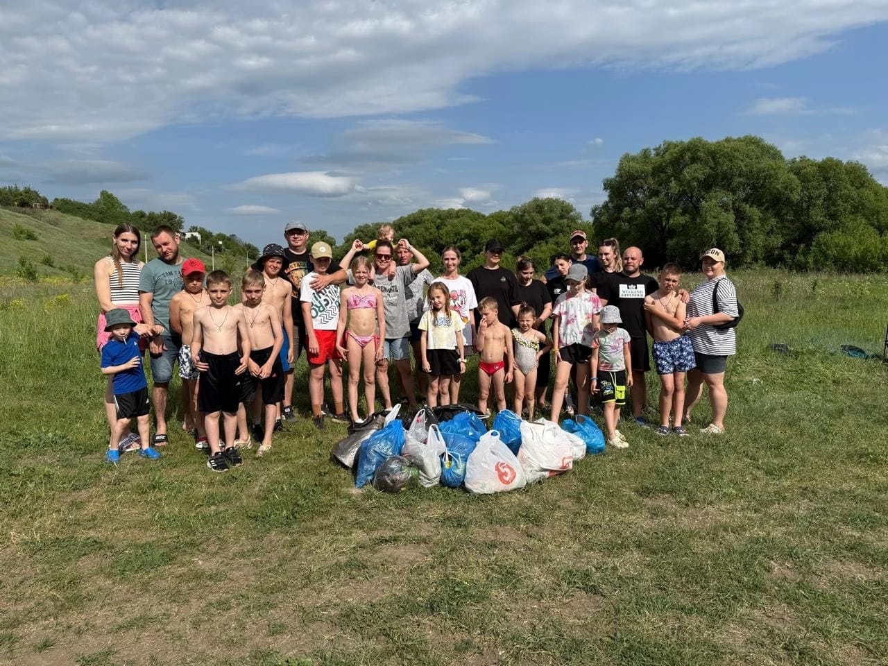 Молодежь «Союза женщин России» Данковского отделения Липецкой области вышла на экологическую тропу