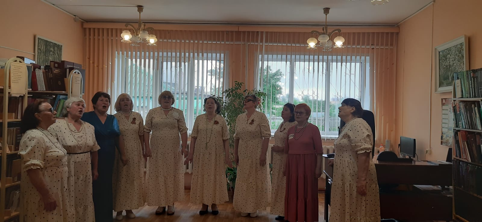 Долгоруковский филиал ЛОО ВОС посетил членов ВОС Тербунского района с концертной программой