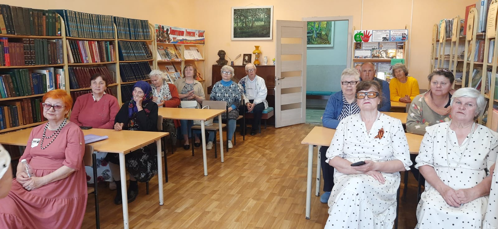 Долгоруковский филиал ЛОО ВОС посетил членов ВОС Тербунского района с концертной программой