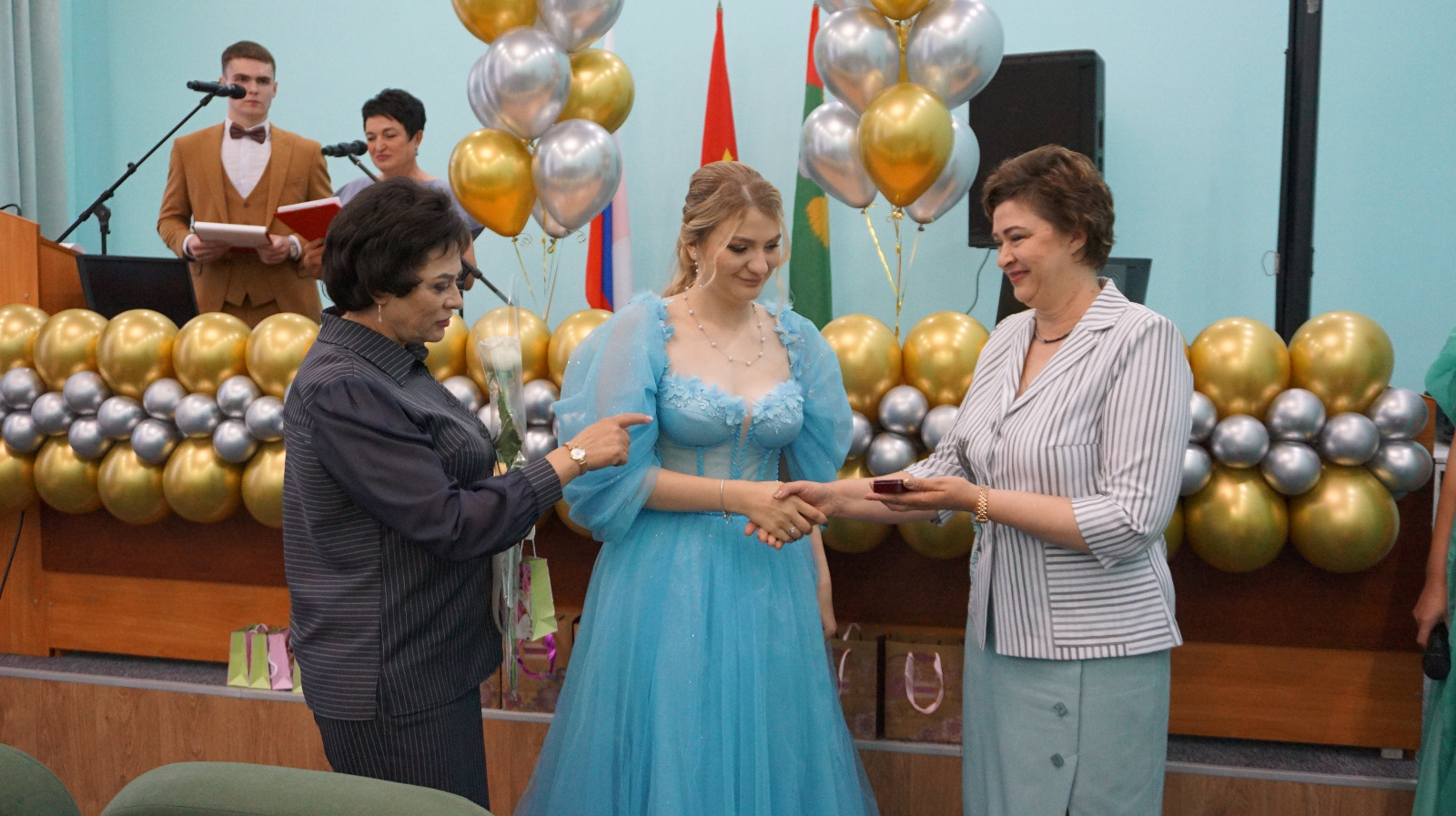 Выпускники Добринского района шагнули во взрослую жизнь