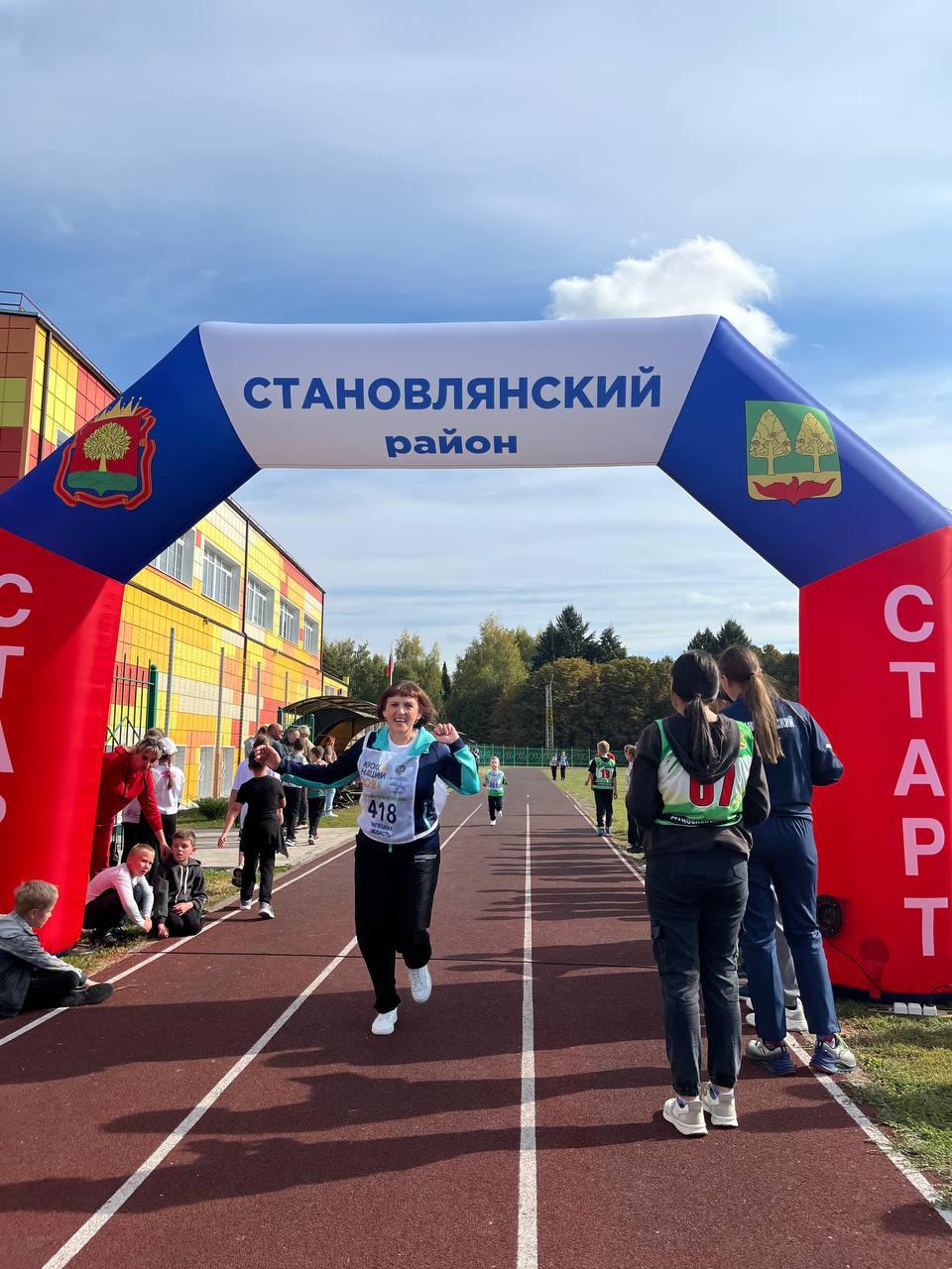 На центральном стадионе в с. Становое состоялось Первенство по легкоатлетическому кроссу