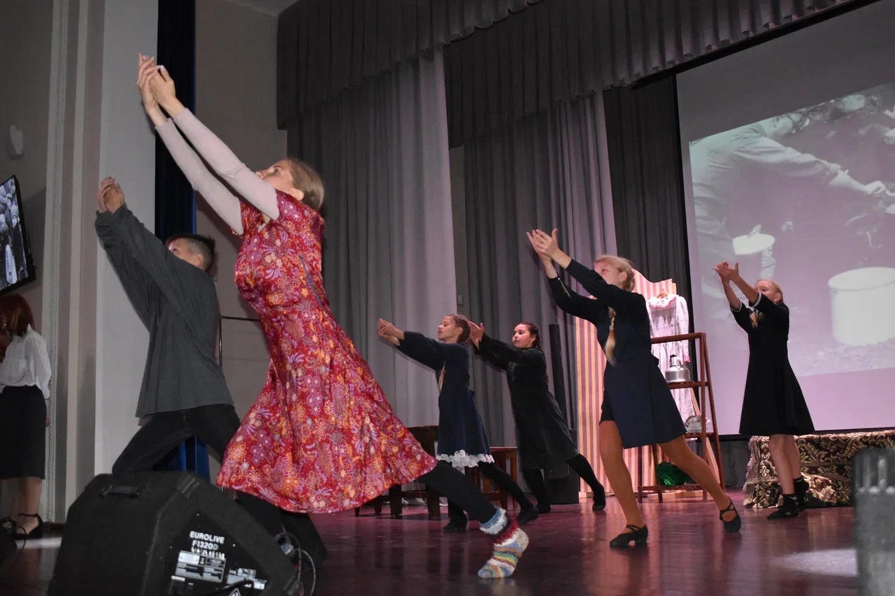 Праздник, приуроченный к Международному Дню пожилого человека, состоялся в Добровском доме культуры