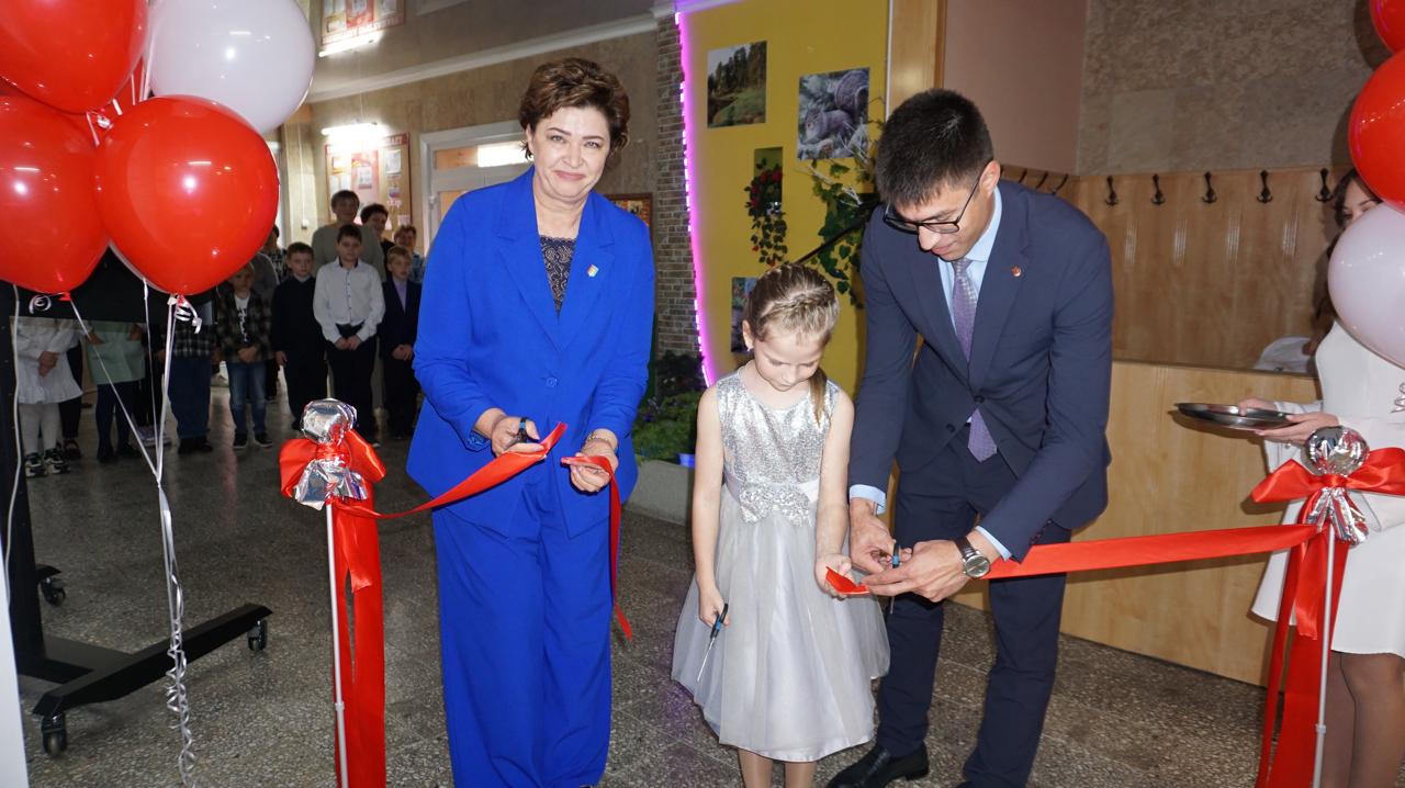 На базе Добринской центральной детской библиотеки произошло открытие библиотеки для юных книголюбов