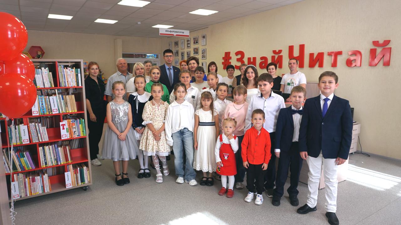 На базе Добринской центральной детской библиотеки произошло открытие библиотеки для юных книголюбов