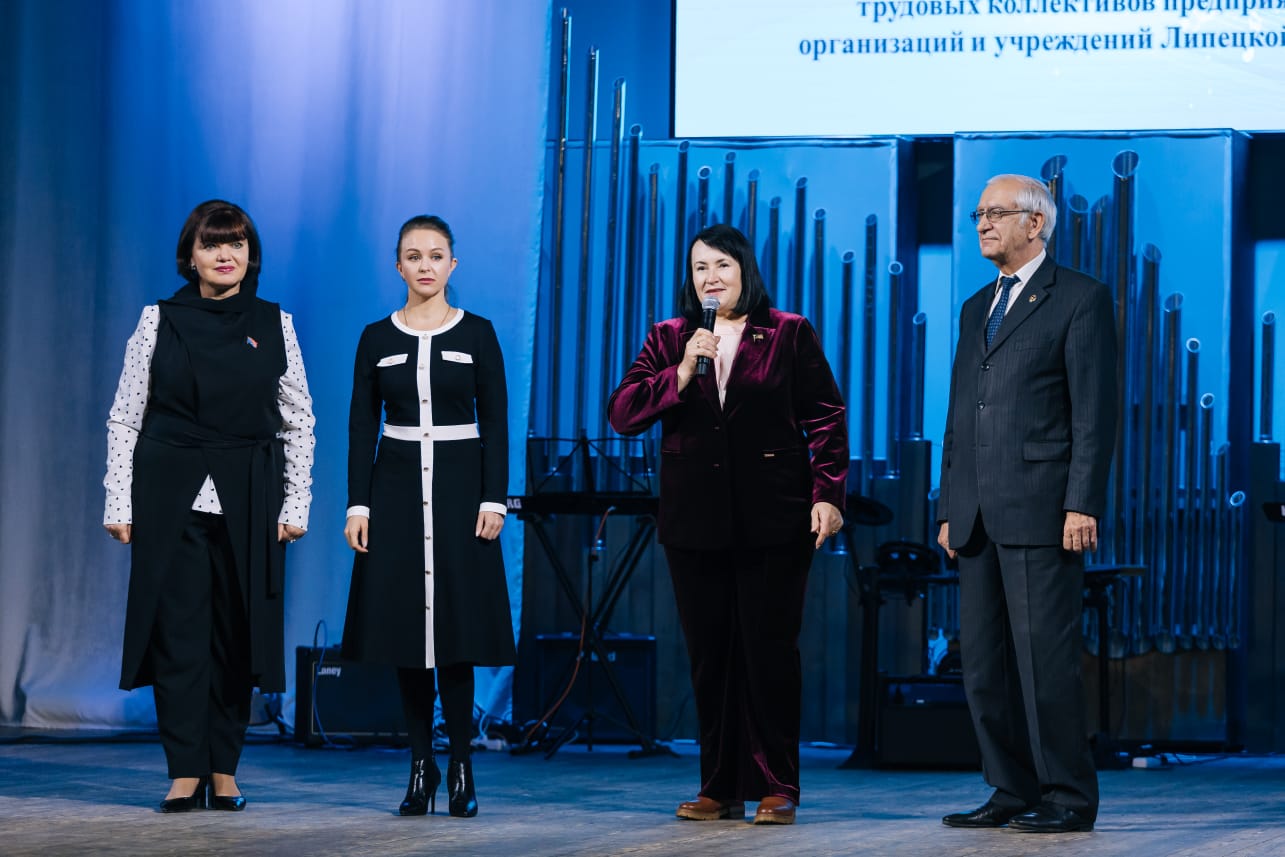Состоялся фестиваль самодеятельного творчества трудовых коллективов предприятий, организаций и учреждений Липецкой области