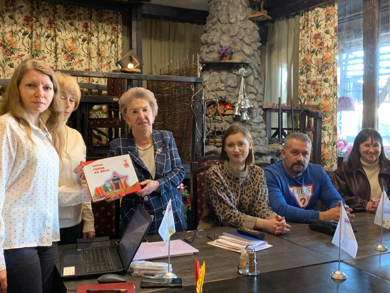 26 ноября в Липецком отделении Опоры России состоялась презентация книги выпущенной ЛООО «Союз Женщин Липецкой области» к 80 летию Великой Победы