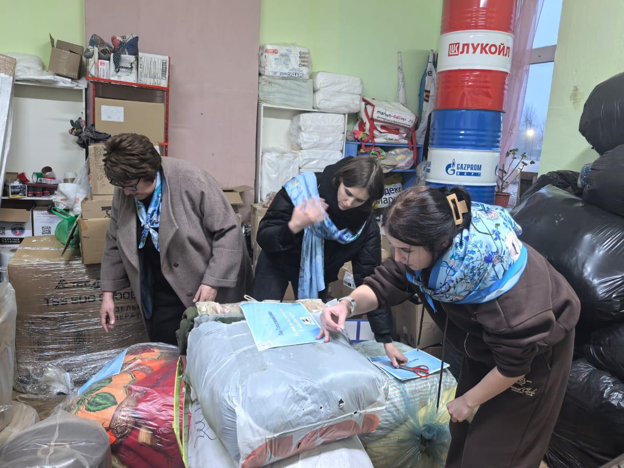 Активистки Союза женщин России Лев-Толстовского района поддержали акцию по сбору помощи участникам СВО