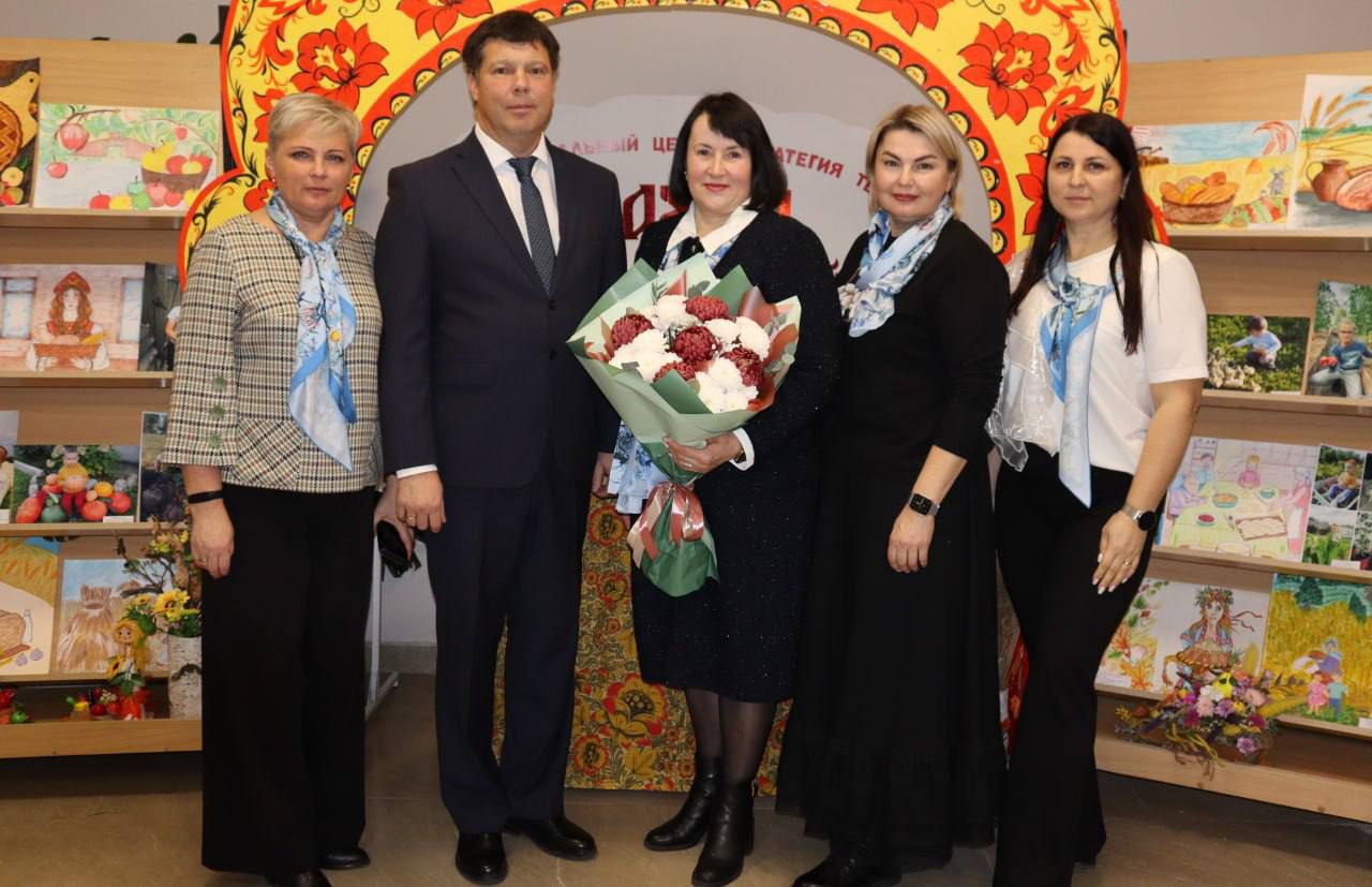 В Лебедяни прошел праздничный концерт, посвященный Дню матери