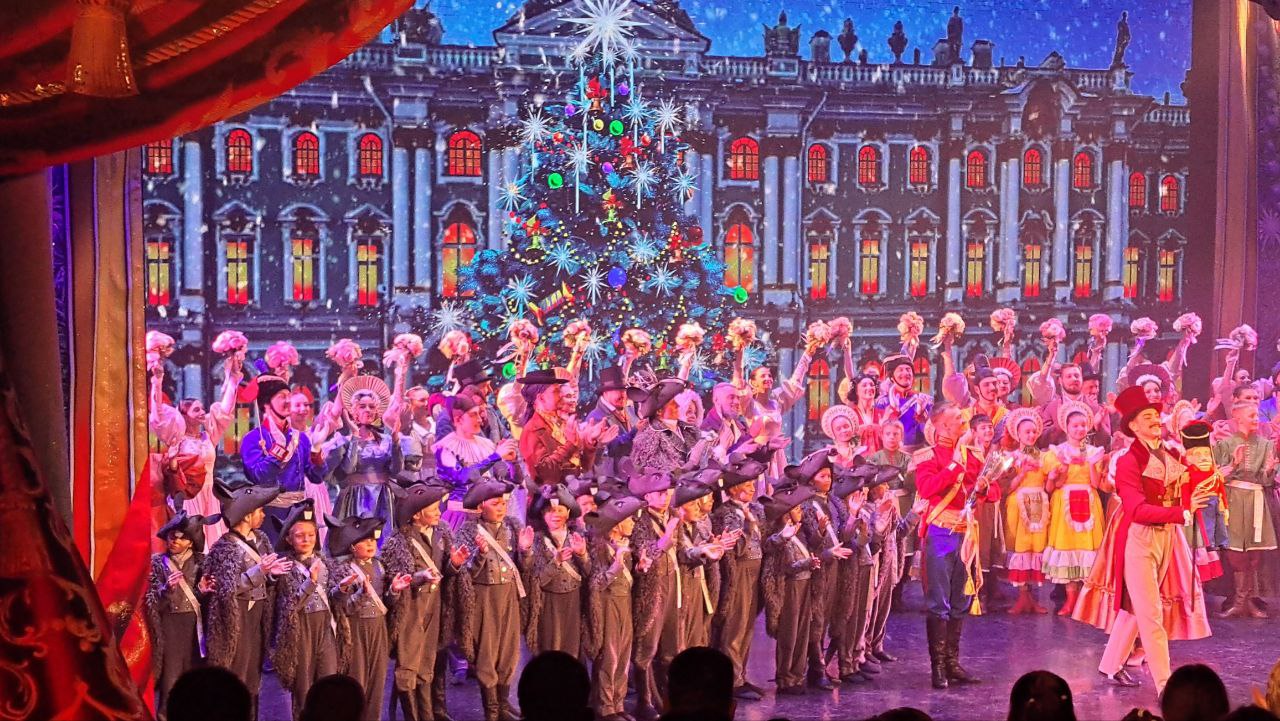 "СКАЗКА К НАМ ПРИХОДИТ"