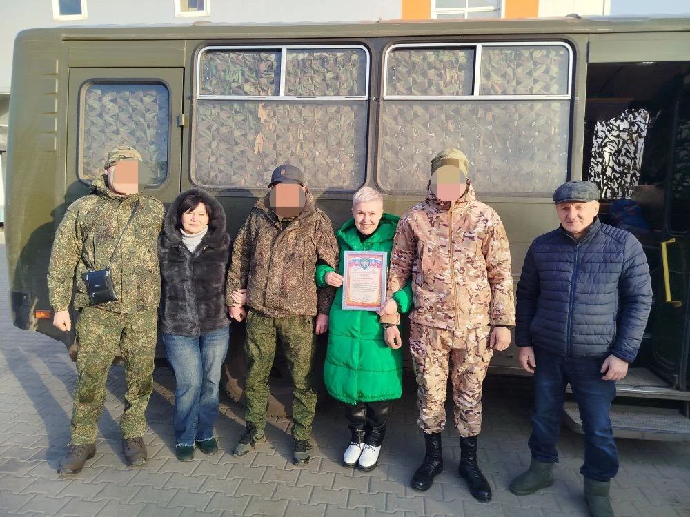 «Сердцем и делом на передовой поддержки: елецкие женщины и медики отправили партии гуманитарной помощи на СВО»