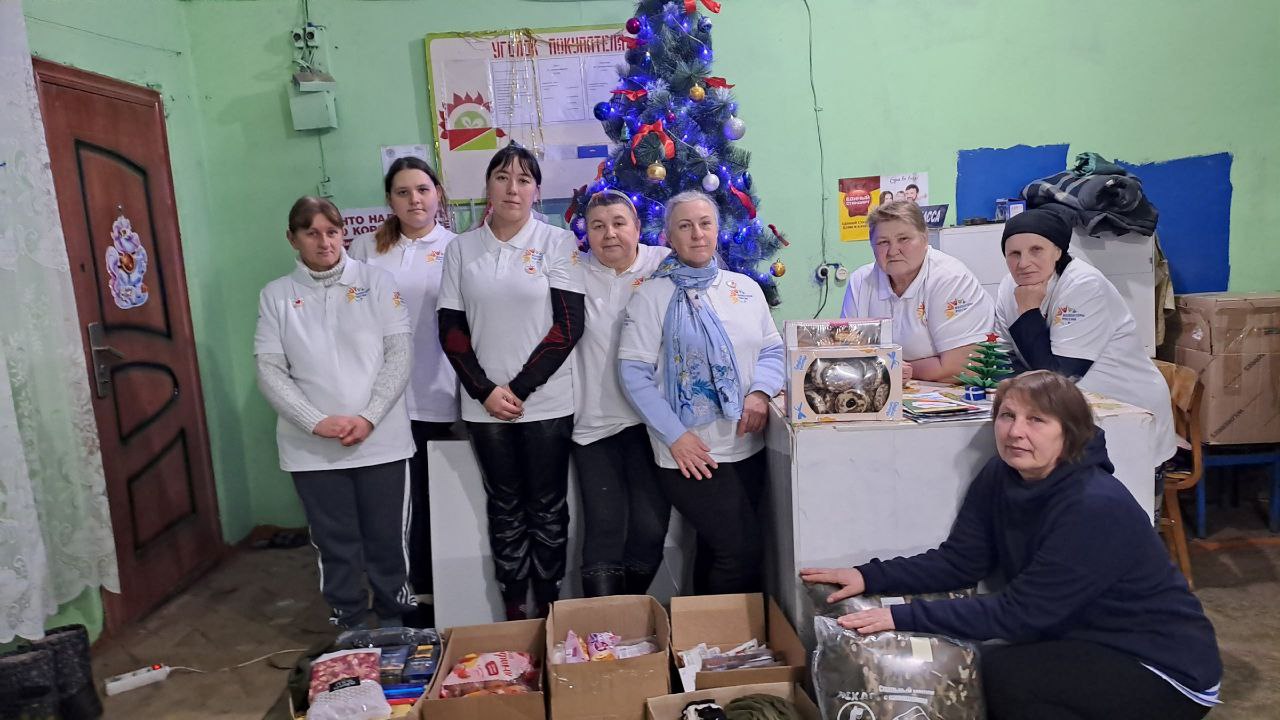 «Тёплые посылки для героев: Новогодняя акция от женсовета Воловского округа»