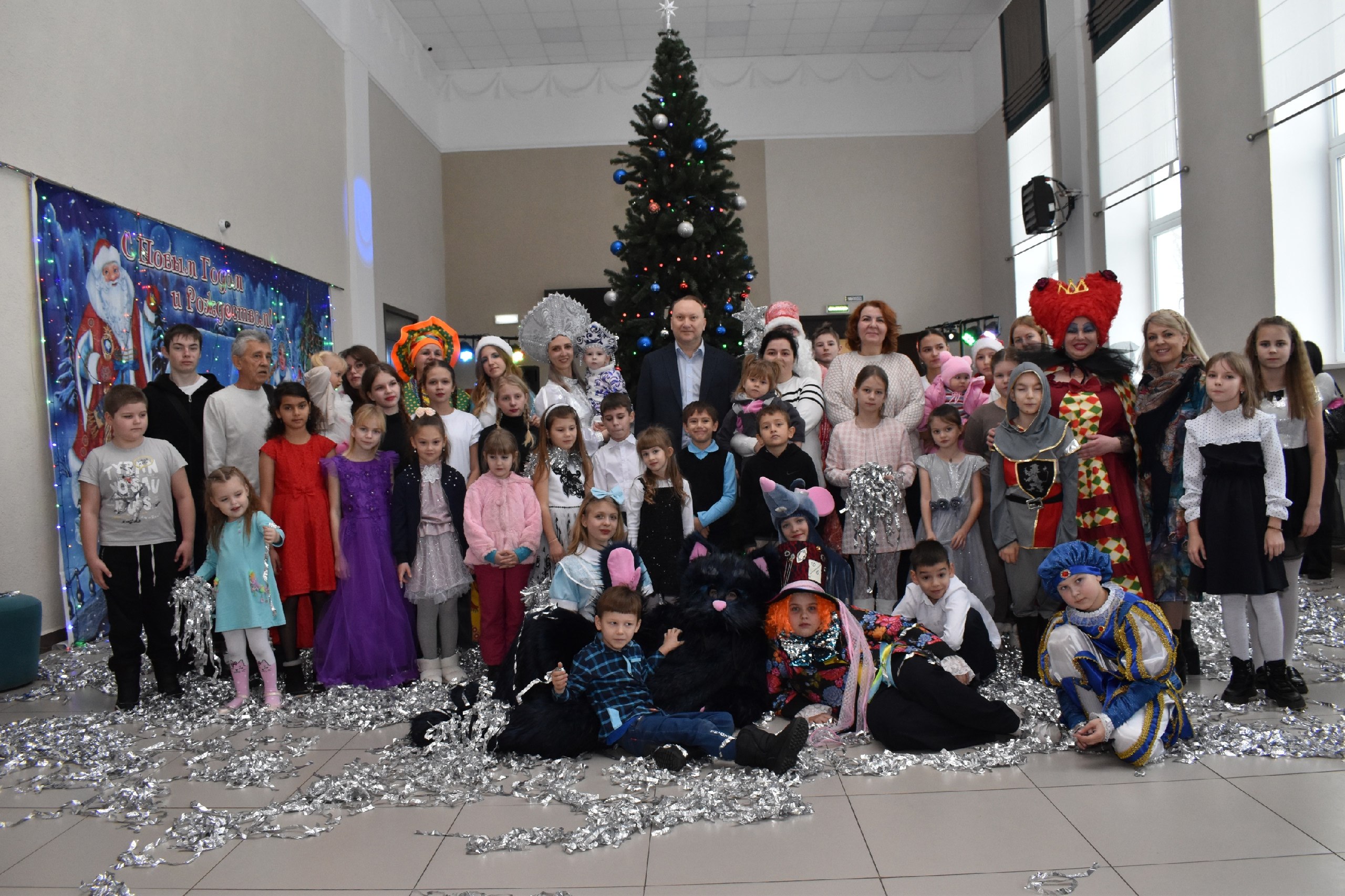 Праздничный утренник состоялся в Доме культуры села Доброе