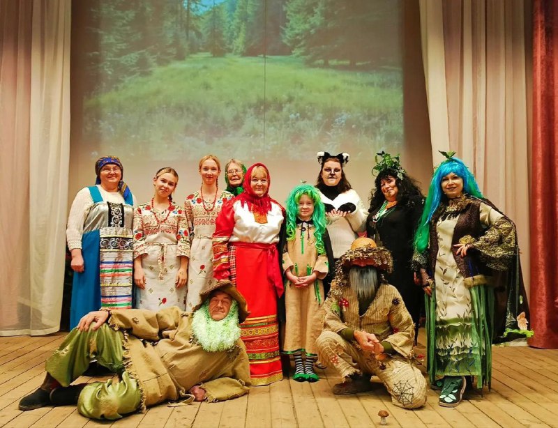 В Рождественский сочельник в посёлке Лески Краснинского округа показали волшебную сказку под названием «Анчутка»