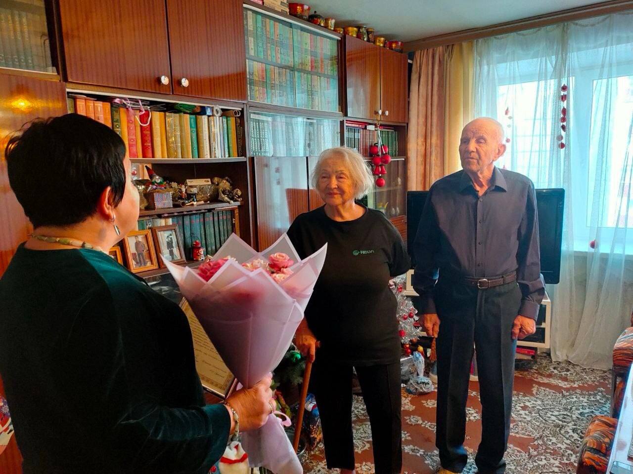 Афанасовы Станислав Андреевич и Нина Александровна отметили бриллиантовый юбилей супружеской жизни