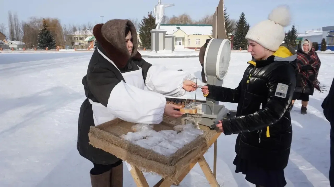 В Добринском районе прошел "Урок Мужества "  для школьников