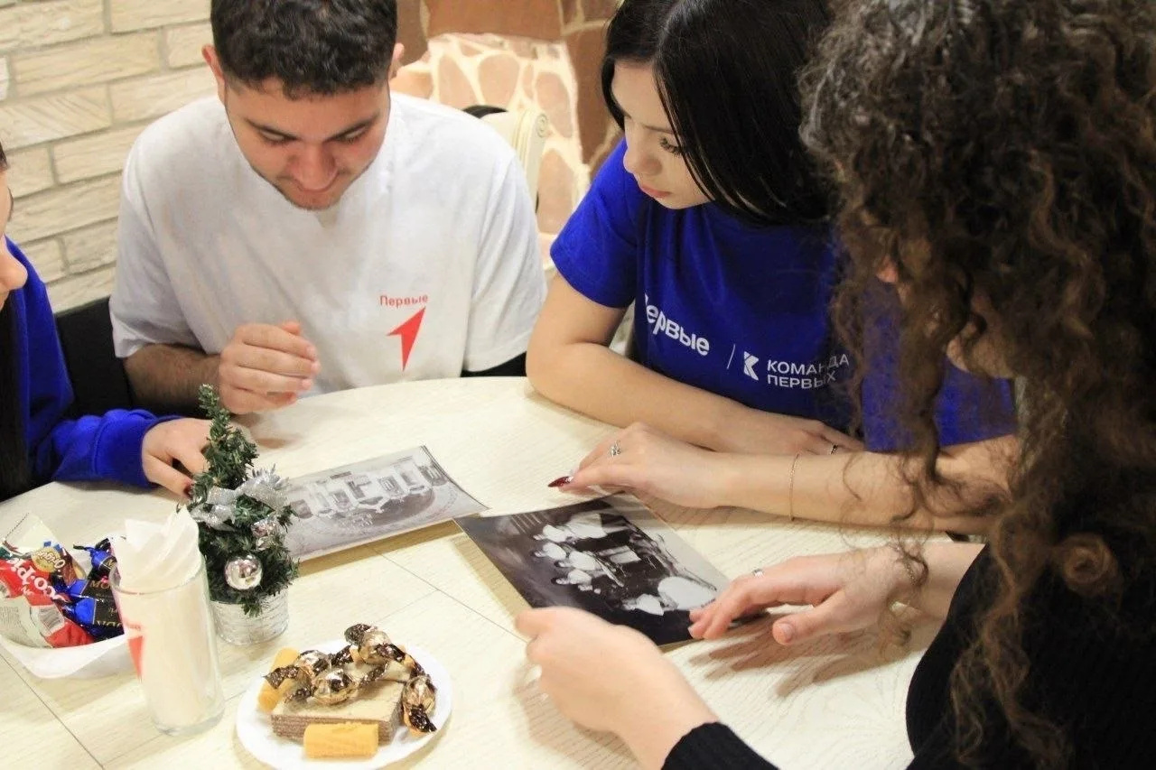 В Усманском краеведческом музее состоялся квартирник патриотического клуба Движения Первых