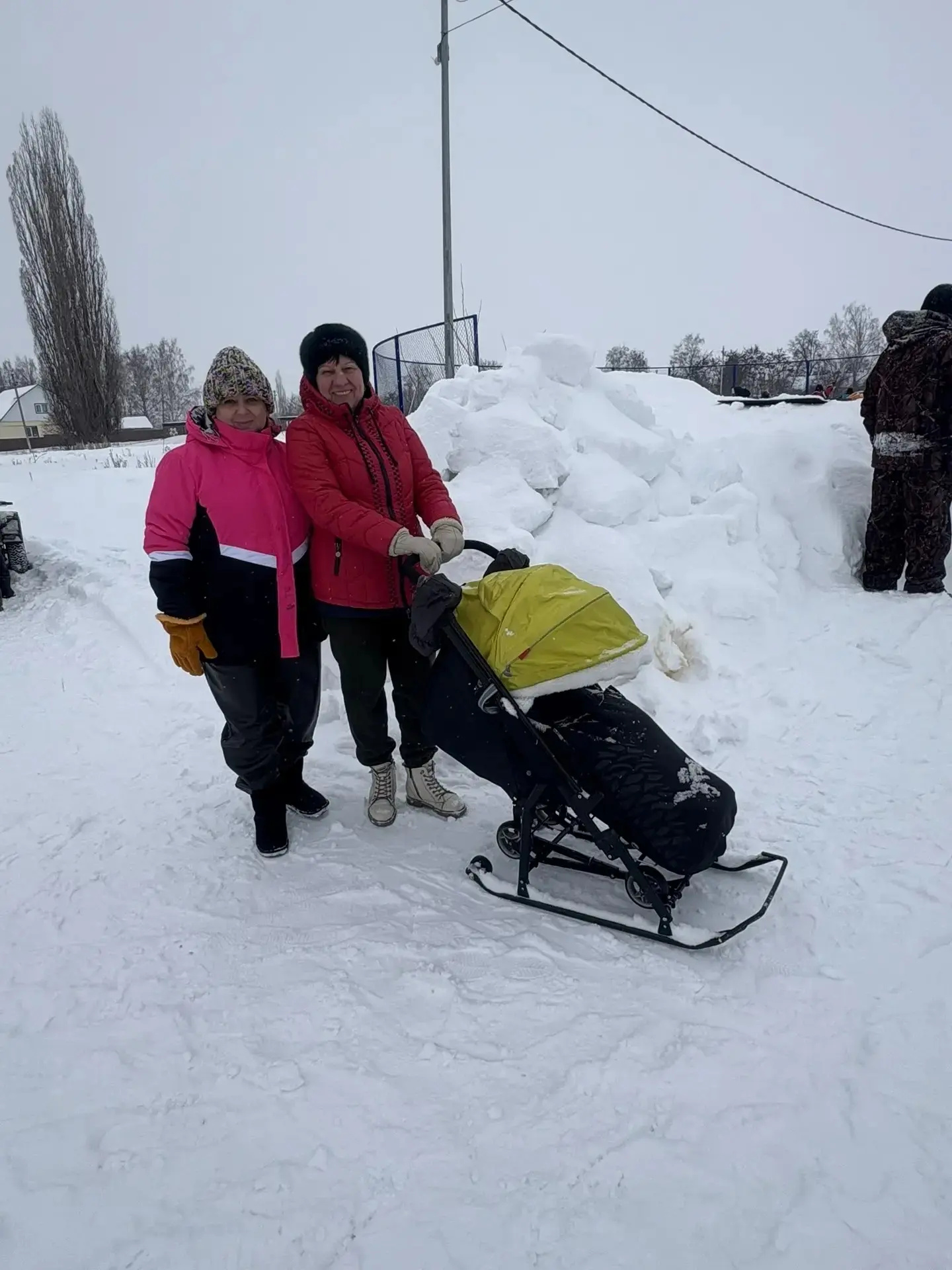 В селе Н-Никольское прошла спортивная эстафета на льду