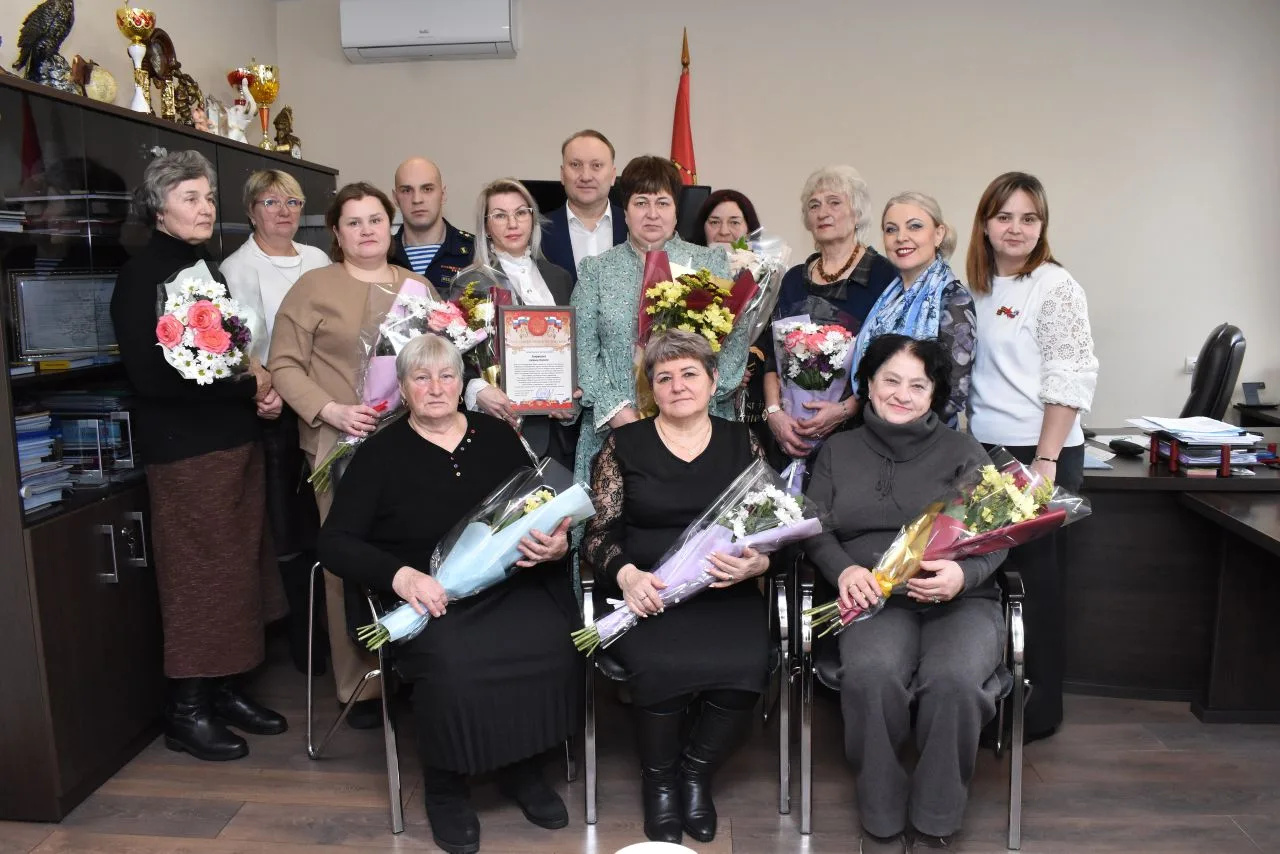 Женщины, воспитавшие героев: предпраздничная встреча в Добровском округе