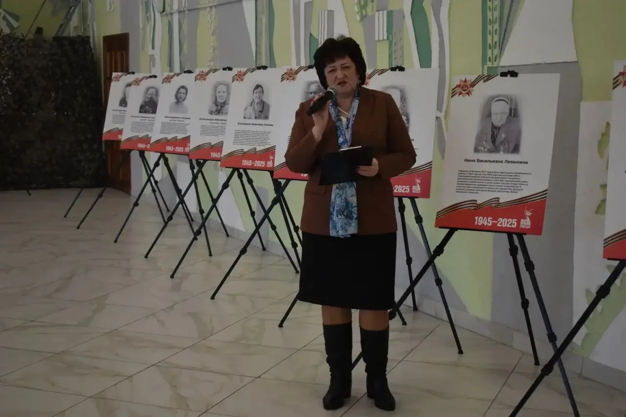 4 марта в Измалковском округе , на базе ЦДК, состоялось открытие областной передвижной фотовыставки «Женское лицо победы»