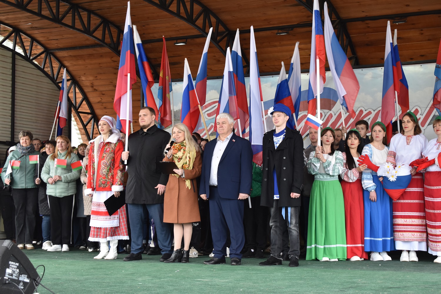 Праздник, посвященный Дню единения народов России и Беларуси, состоялся в центре Доброго